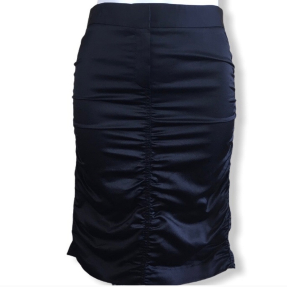 THEORY Black Satin Ruched Pencil Skirt